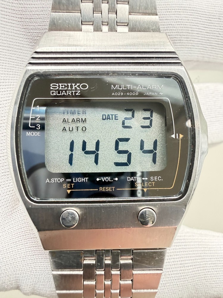 Rare Vintage Seiko A029-5000 Two-Button Alarm Chrono Digital Watch JDM 70s MINT