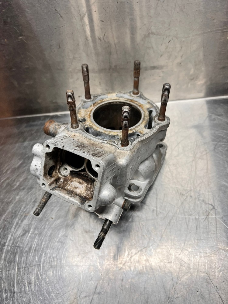 Suzuki RGV250 RGV 250 Cylinder Jug Engine Motor Barrel OEM genuine