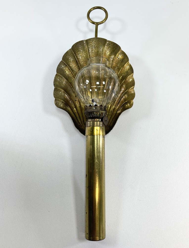 Vintage Brass Wall Sconce Clam Shell Lantern Oil Hurricane Lamp