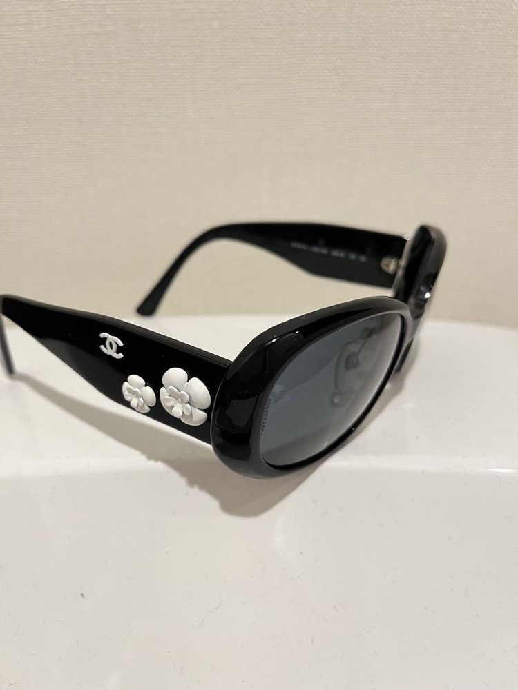 CHANEL Camellia Sunglasses with Signature Flower Detail