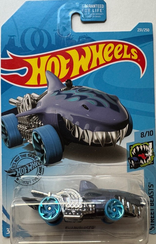 2019 Hot Wheels STREET BEASTS  8/10 TREASURE HUNT Sharkruiser 231/250