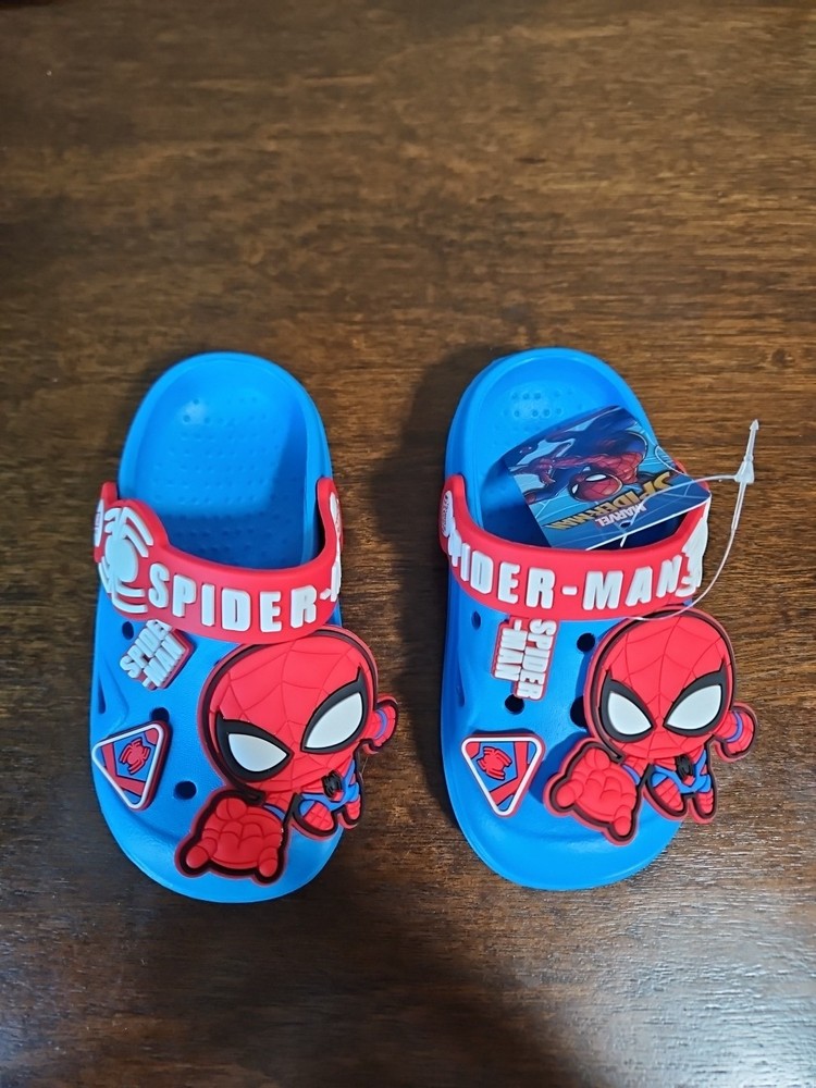 Spider Man Clogs Kids Size 9 Read Description