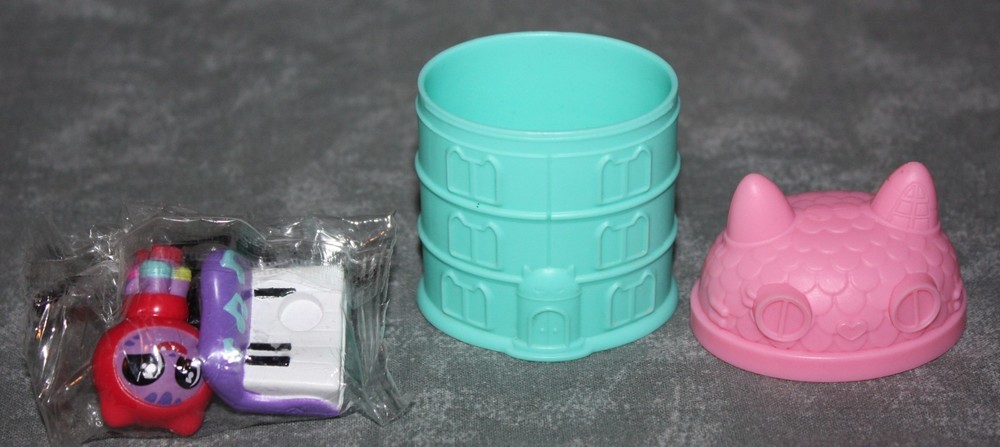 Dreamwork's Gabby's Dollhouse - Wide Eyed DJ Catnip Mini Figure