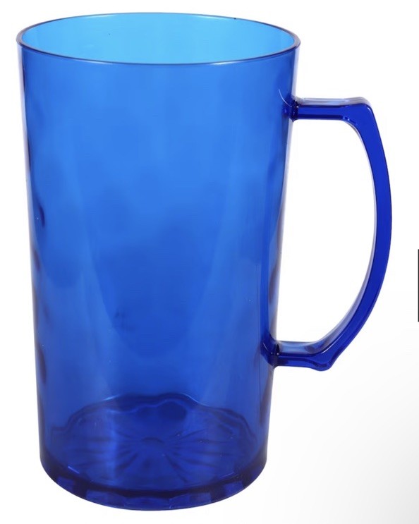 Hammered 26 oz Large Plastic Beer Mug Classic Traditional Design