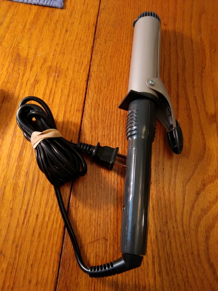 Conair InfinitiPro 2-Inch Ceramic Curling Iron for Voluminous Waves  