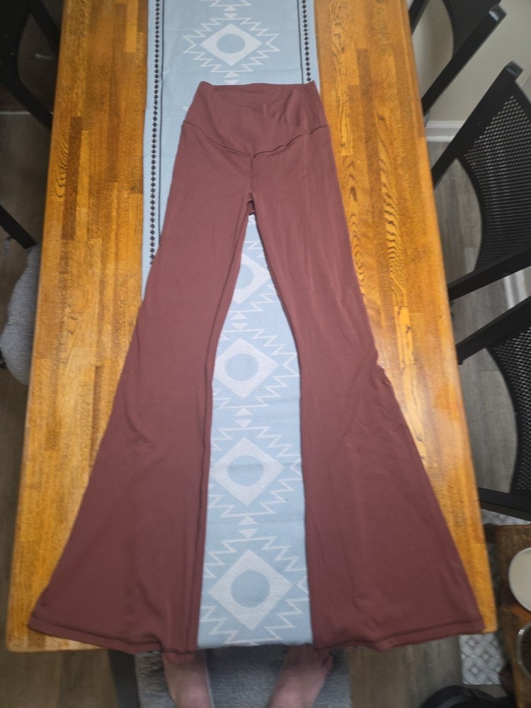 Offline By Aerie Medium Leggings Flare Brown