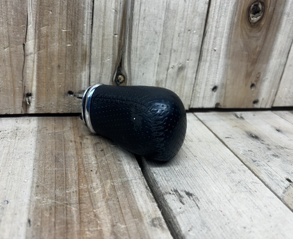 06-2010 INFINITI M35 & M45 AUTO SHIFT KNOB HANDLE GEAR LEVER SELECTOR OEM USED