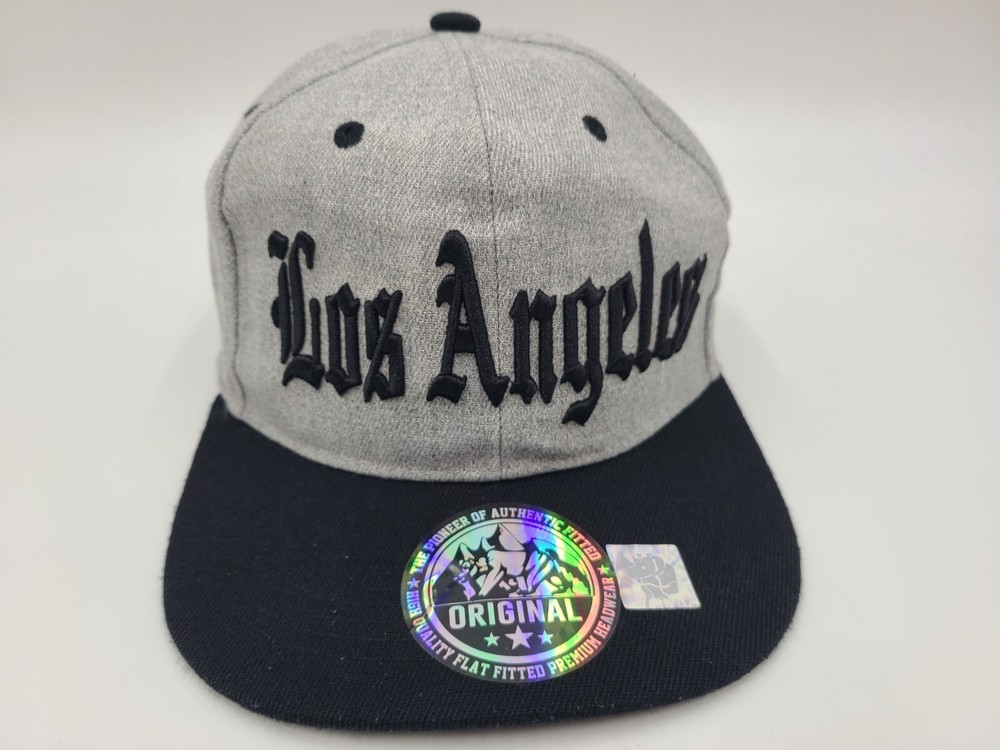 LA Script Snapback Hat - Flat Brim Adjustable Cap for Men & Women in Gray & Black