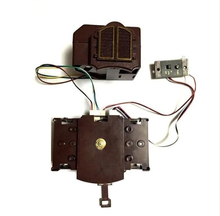 Vintage Large Quartz Cuckoo Clock Movement with Bird Wall Parts