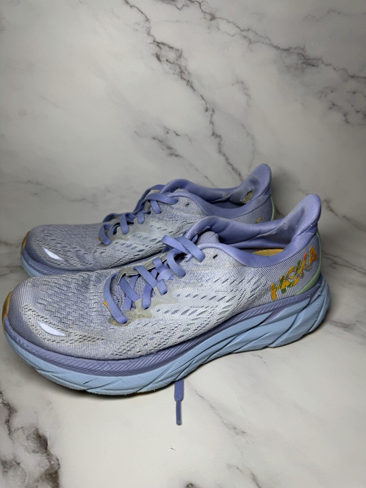Hoka Womens Clifton 8 Running Shoes in Lavender Lilac Size 7.5B Like New