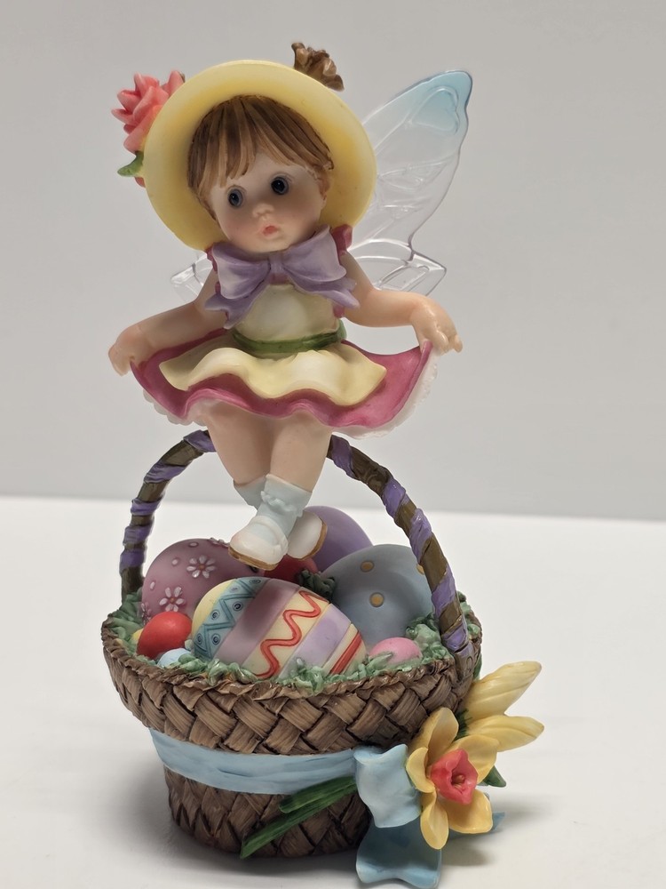 Enesco My Little Kitchen Fairies Easter Basket Fairie 2007 Collectible Figurine