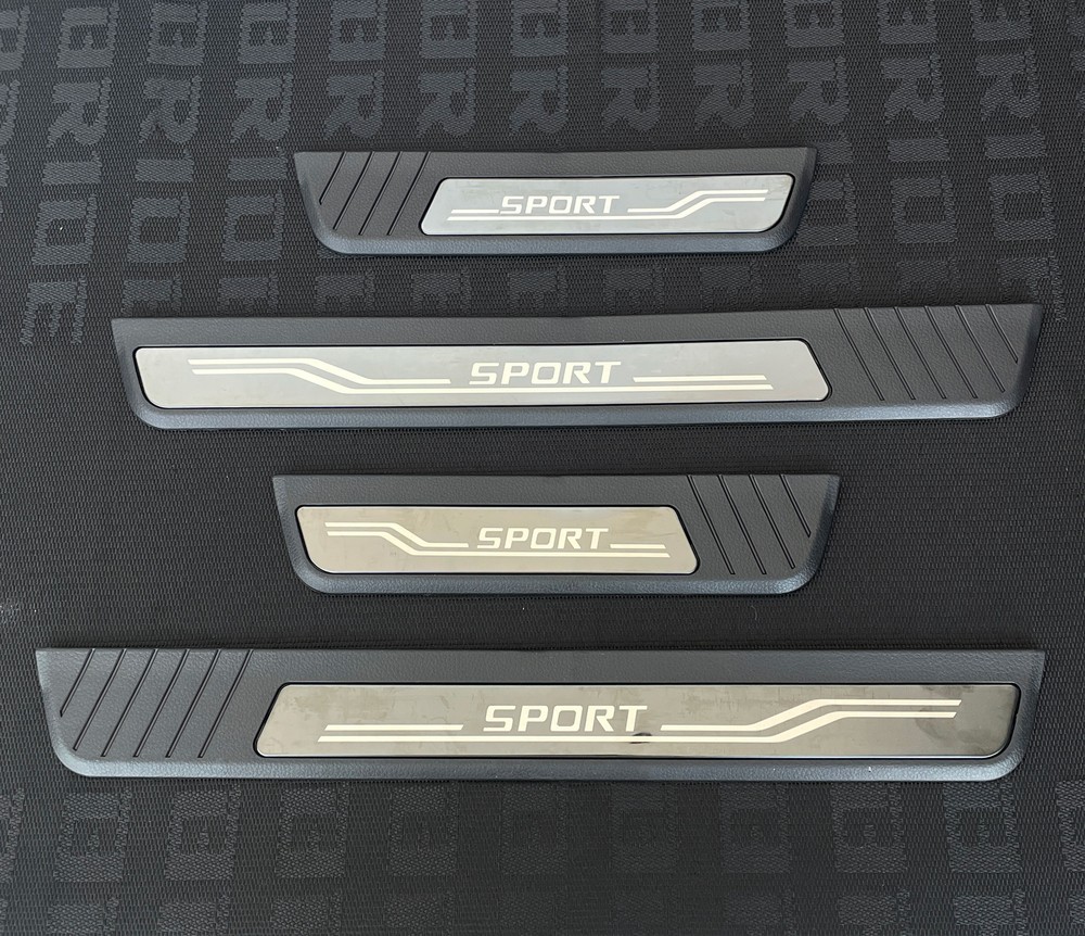 Sport Trim Door Sill Cover Plate Protector Accessories for Honda CR-V 2023-2024