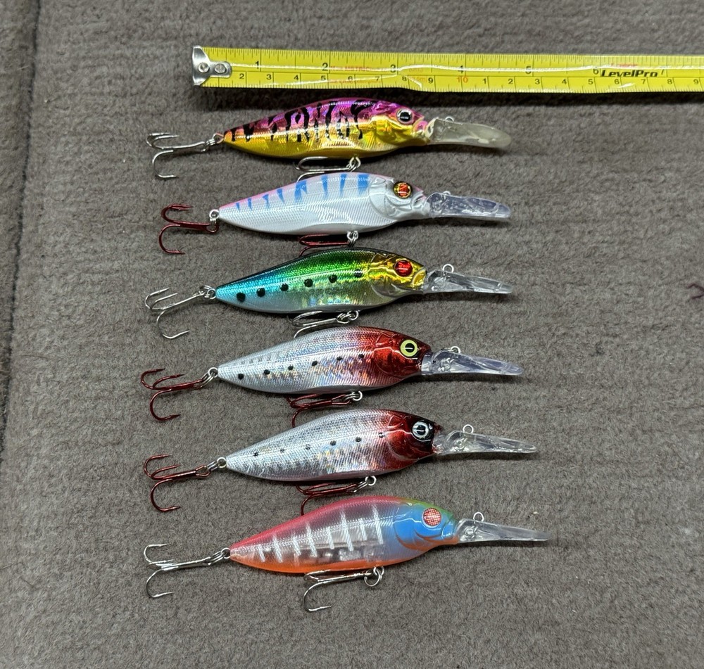 (6) Flat Sided Medium Diving Crankbait Fishing Lures Lot Of 6