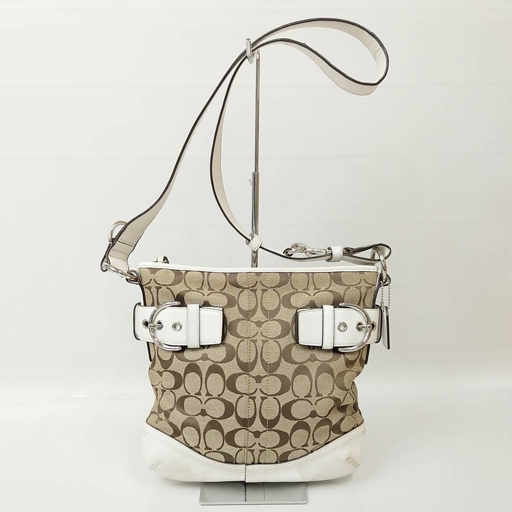 Coach Signature Shoulder Bag in White - Stylish 72B81 Design