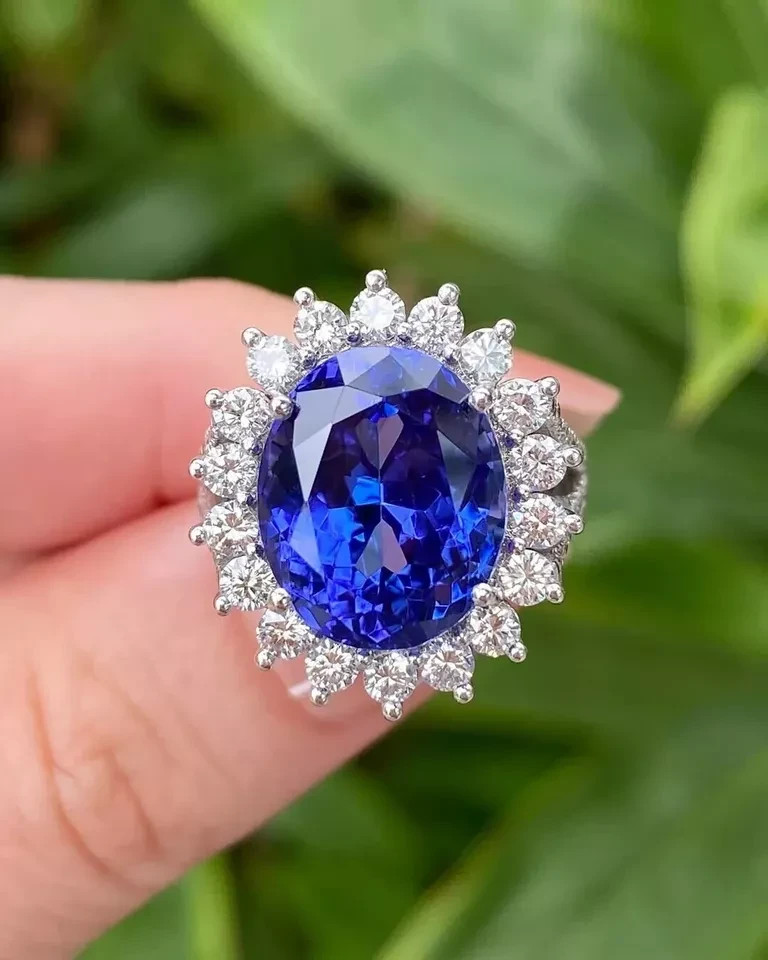 4.51 Ct Oval Natural Tanzanite Diamond Engagement Ring 14K Solid White Gold