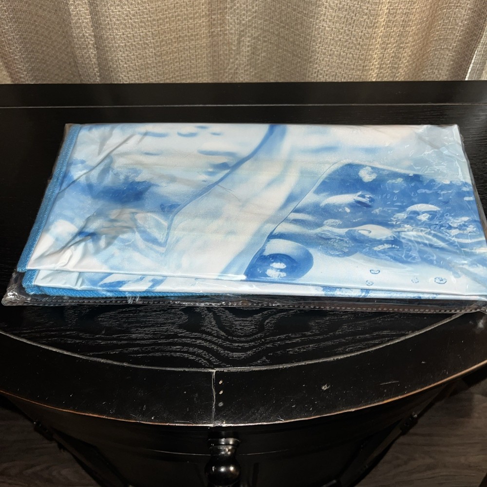 Pet Dog Cooling Mat Pressure Activated Gel Self-Cooling Bed Summer Sleeping Pad