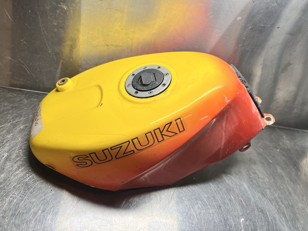 Suzuki RGV250 RGV 250 Tank Petrol Gas Fuel Tanks  Racing OEM genuine