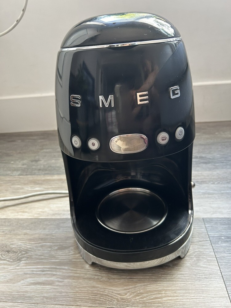 Smeg Drip Filter Coffee Machine 10 cups Damaged  Parts Only Black