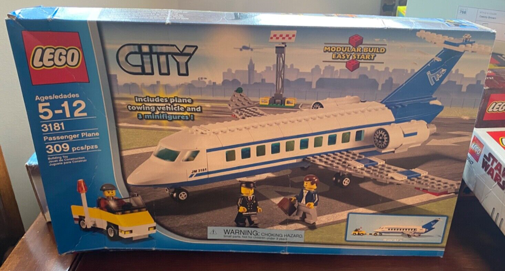 LEGO CITY: Passenger Plane (3181)