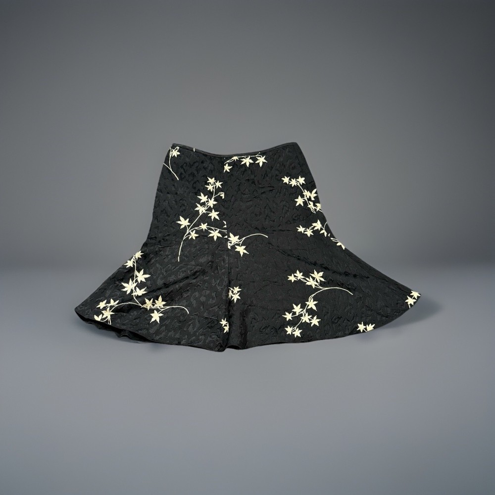 VTG ARMANI COLLEZIONI SZ 4 Black White Silk Wool Floral A-Line Below Knee Skirt