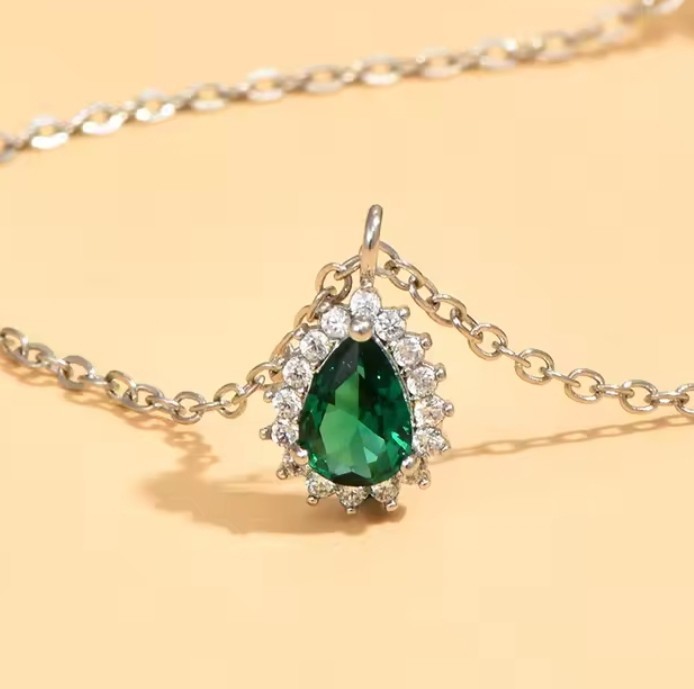 Silver Teardrop Pendant Necklace with Imitation Emerald Accent