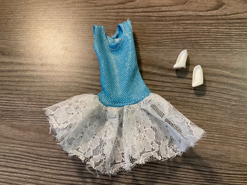 Barbie Doll Multi Color Dress & Shoes Outfit Clothes Lot