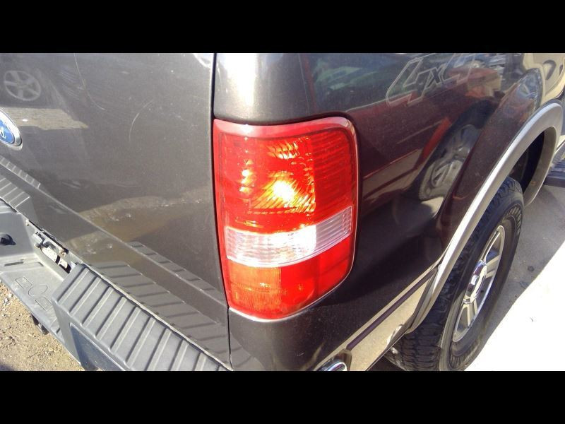 04-08 Ford F150 Pickup Passenger Side Tail Light Styleside 4631531