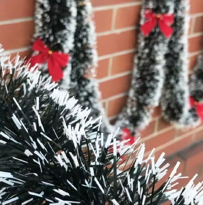 Christmas Eve Decoration Bar Tops Ribbon Garland Christmas Tree Kitchen Ornament