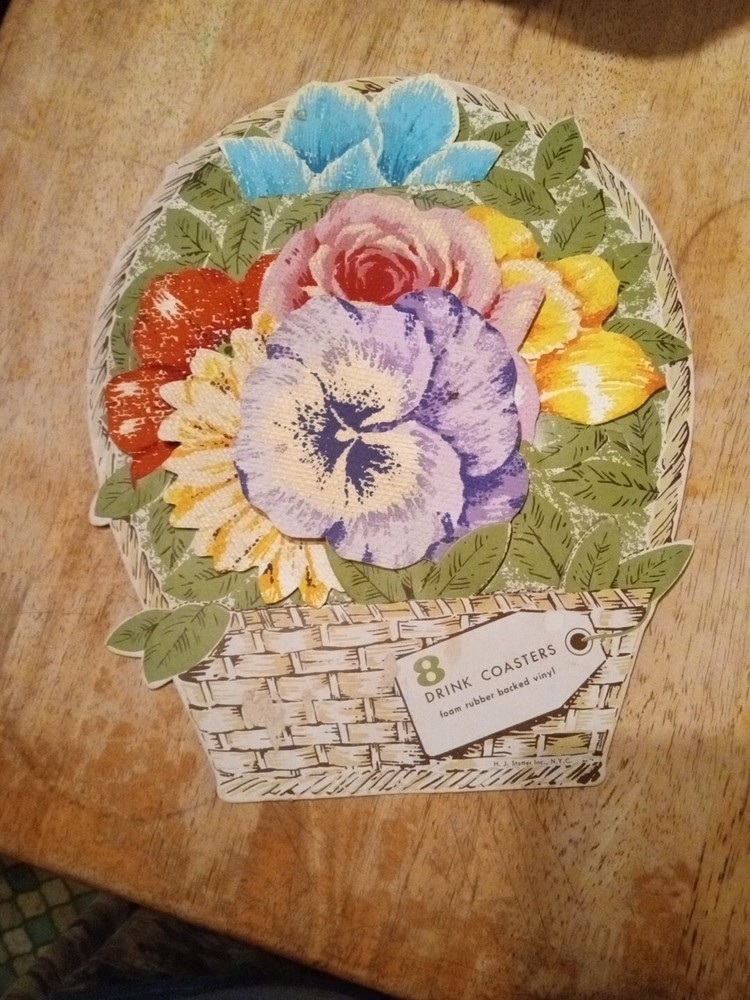 Vintage Plastic Leaf Drink Tumbler Coasters 8 ON DISPLAY CARD