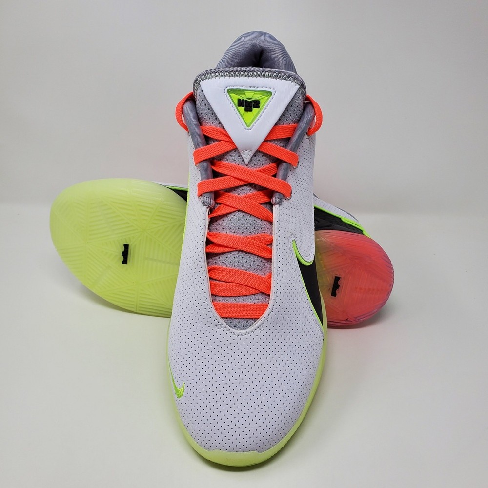 Nike LeBron XXII 22 ‘Crown Jewel’ White Volt Glow FZ1094-101 Men’s Size 10