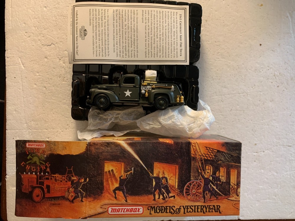 1941 CHEVROLET ARMY FIRE TRUCK - MATCHBOX COLLECTIBLES - YYM35189