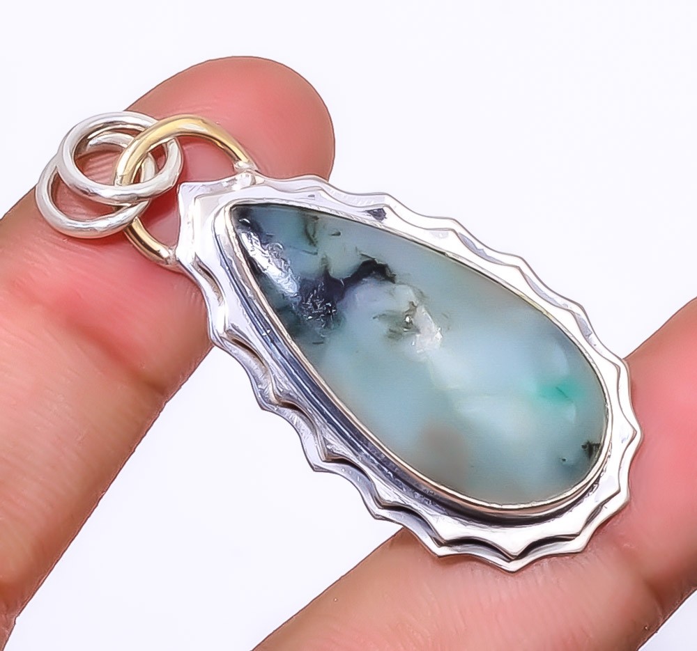 Emerald Simulated Sakota Mines 925 Silver Bali Pendant 1.95 Inch