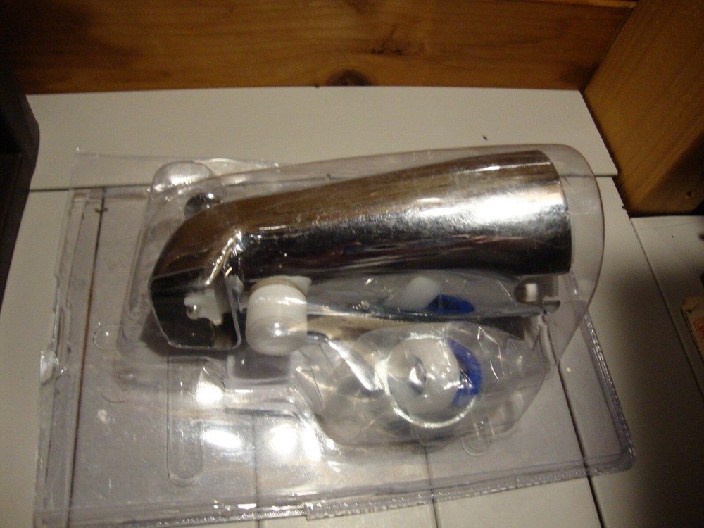 Сменный носик для отводного устройства ванны DANCO хром 88703 1 день