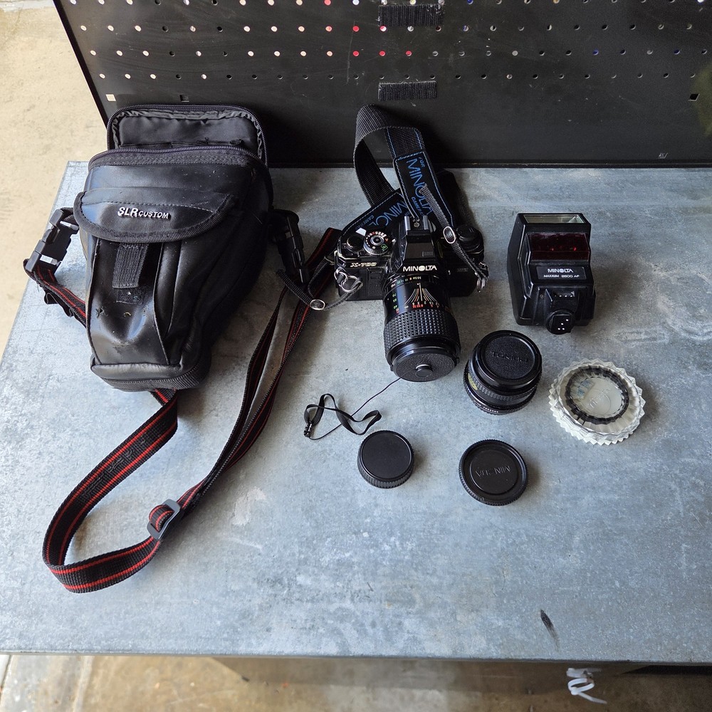 Minolta X-700 35mm Film SLR + 2 Minolta Lenses