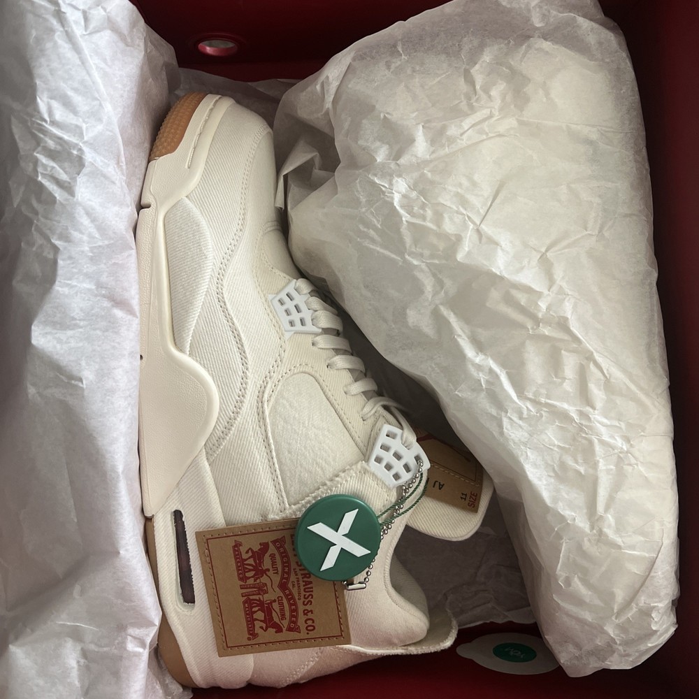 Air Jordan 4 Retro Levi’s White NRG Size 11 DS New in Box – Rare Release