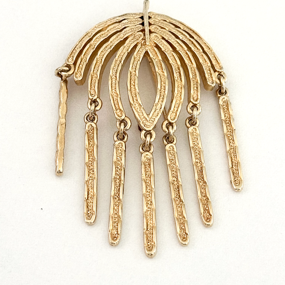 Vintage Sarah Coventry Gold Tone Umbrella Tassel Dangle Brooch Pin