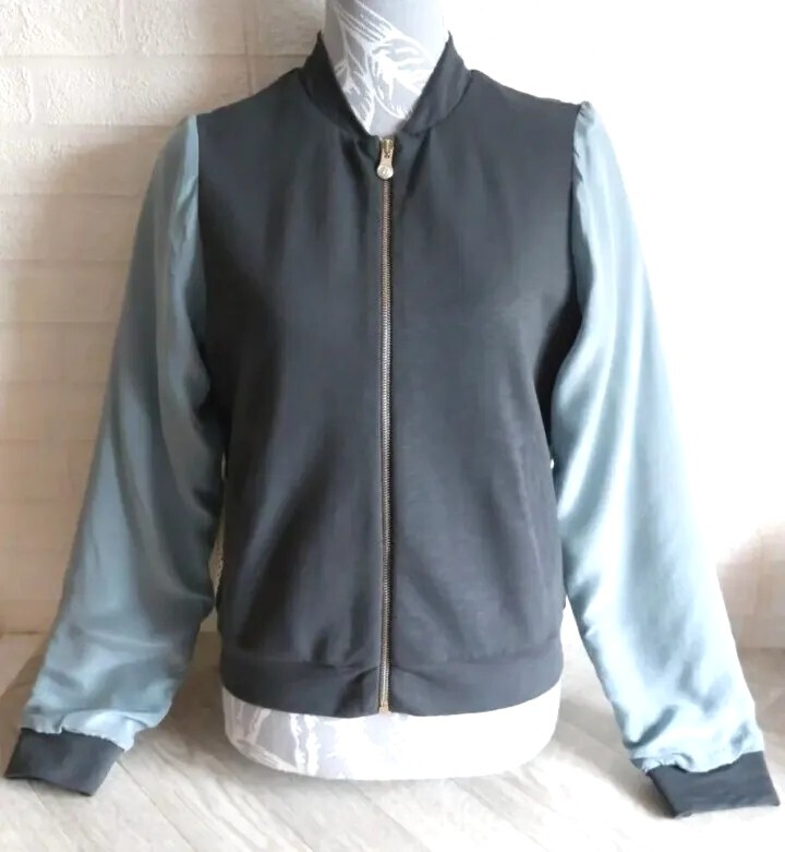 Jet Set St Moritz Switzerland Ladies S (2) Silk Blend Mesh Lined Zip Up Jacket