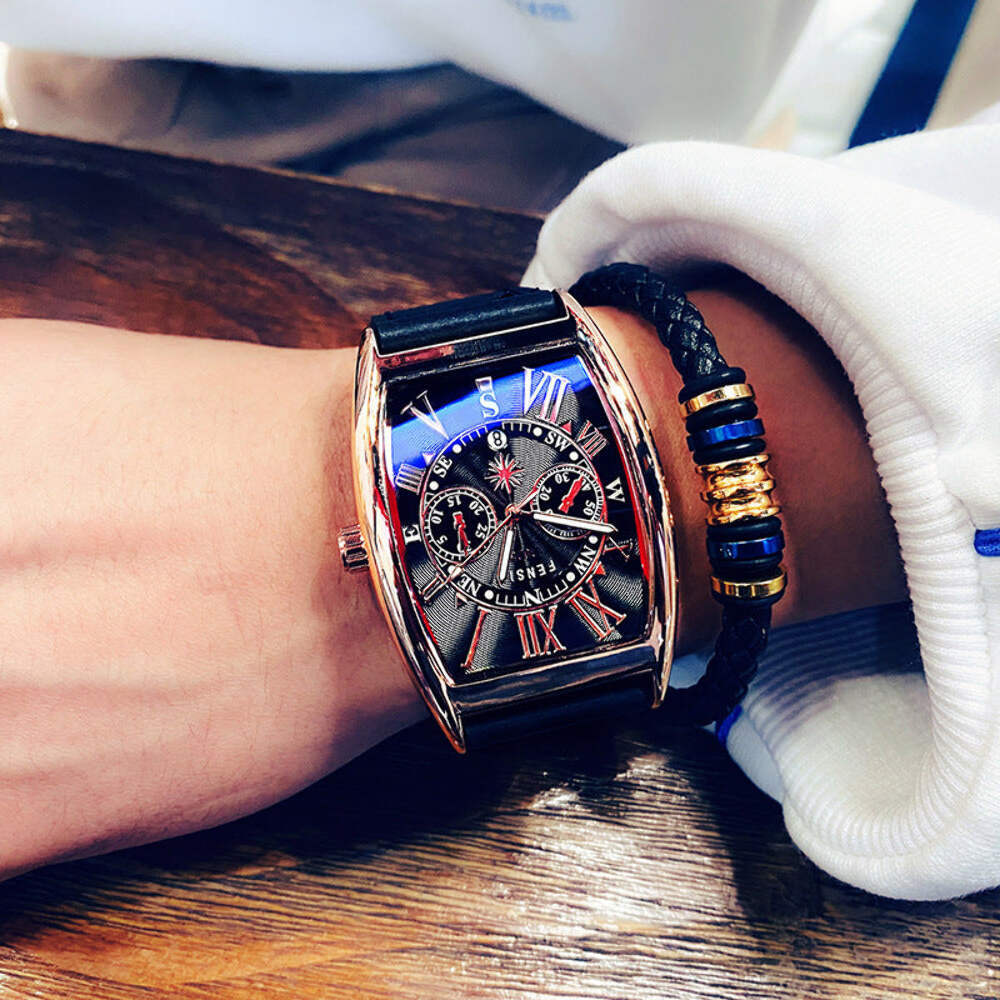 Creative Large Dial Quartz Watch with Genuine Leather Strap and Alloy Case