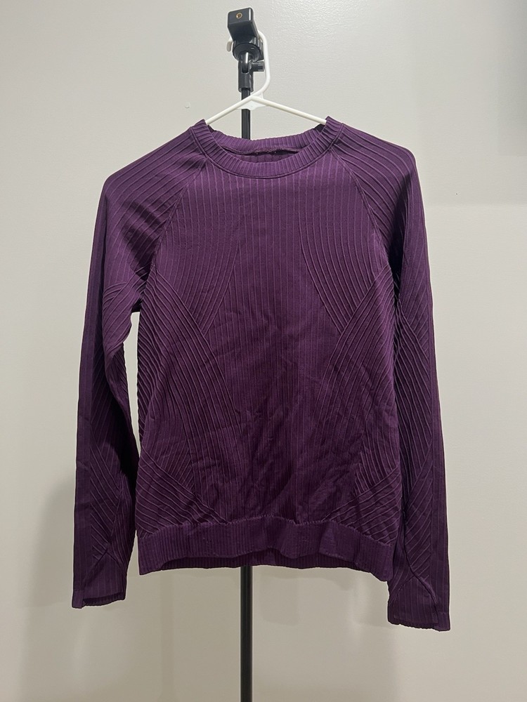 Lululemon Womens Size 4 Long Sleeve Rest Less Crewneck Athletic Top Purple