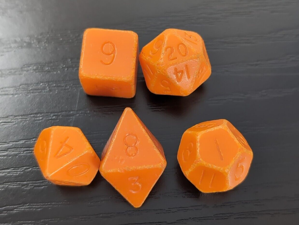 Vintage Mentzer TSR DnD Dragon Dice Orange Set of 5