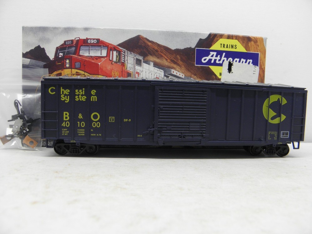 ATHEARN 50' S/DOOR BOXCAR - CHESSIE SYSTEM - B&O #401000 -HO SCALE- BUILT KIT