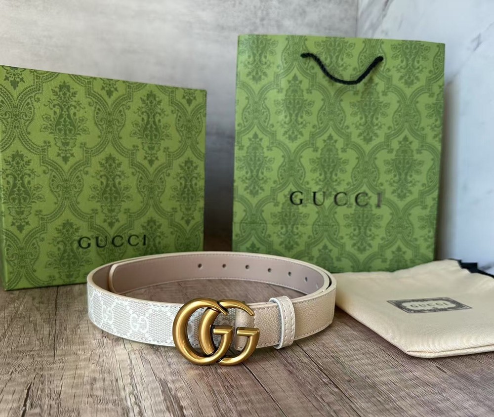 Gucci Pink White Leather Belt with Gold Buckle Classic Logo for Women