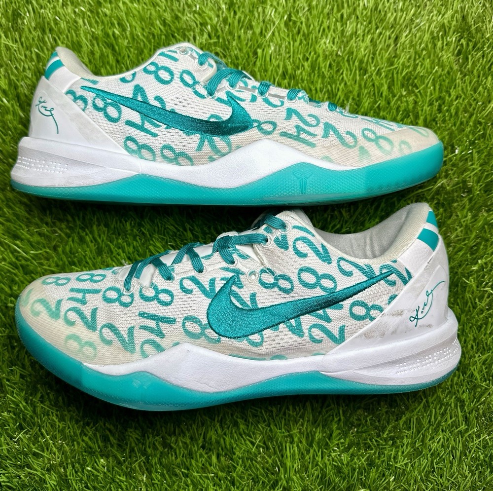 Size 11 - Nike Kobe 8 Protro Radiant Emerald