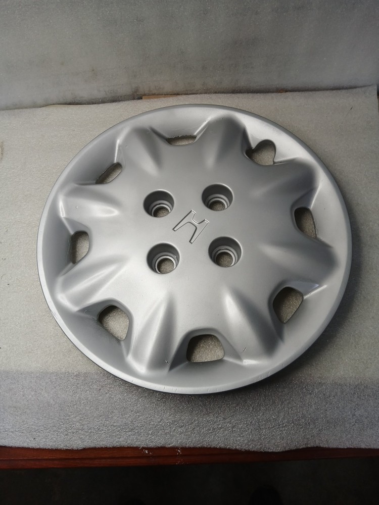 Honda Accord 15-Inch Hubcap Wheel Cover 55039 44733-SV4-A100