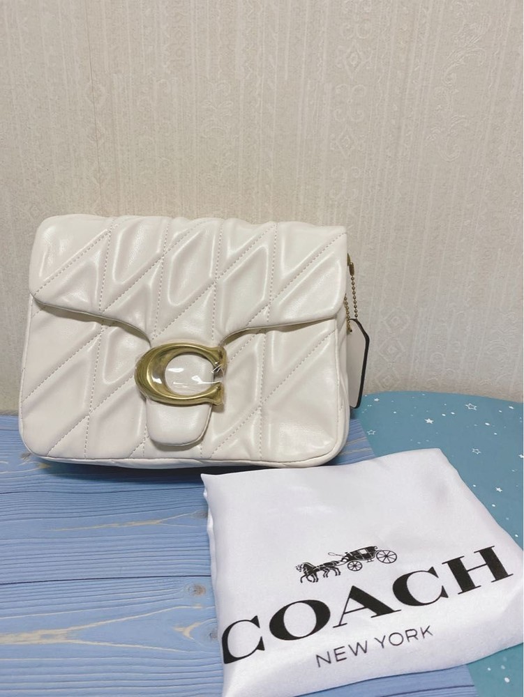 COACH New Shoulder Handbag CW629 in Stylish Design