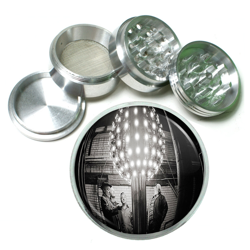 Vintage New Years Eve D8 Aluminum Herb Grinder 2.5