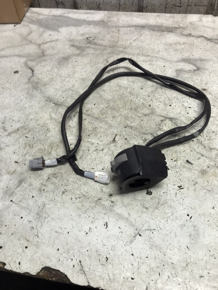 21 Kawasaki ZX 10 ZX10R ZX1000 R Ninja Right Hand Control Switch Starter Button