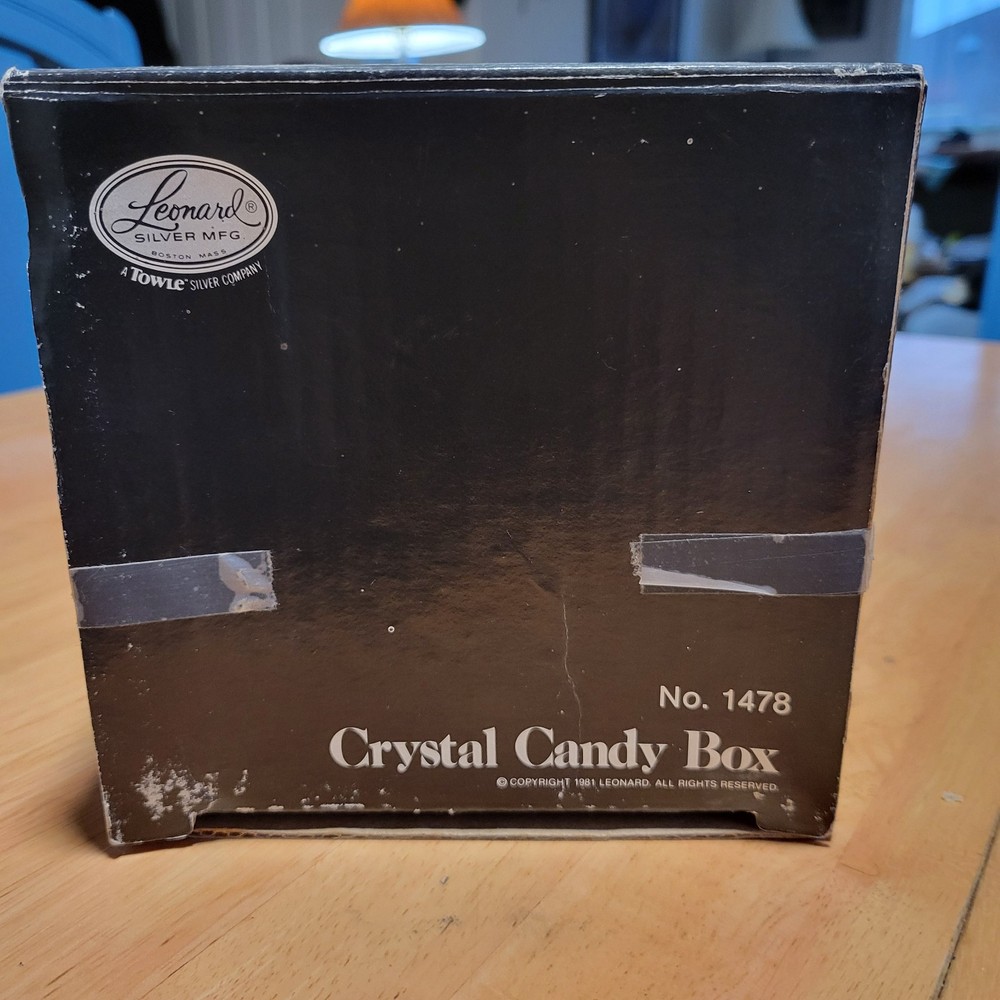 Leonard Di Florenzo 30% Lead Crystal Candy Box No 1478 6x5.5 Inches