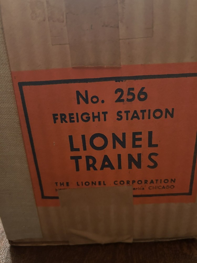 Lionel O Scale Freight Station #256. Gently Used. Comes In Original Box.