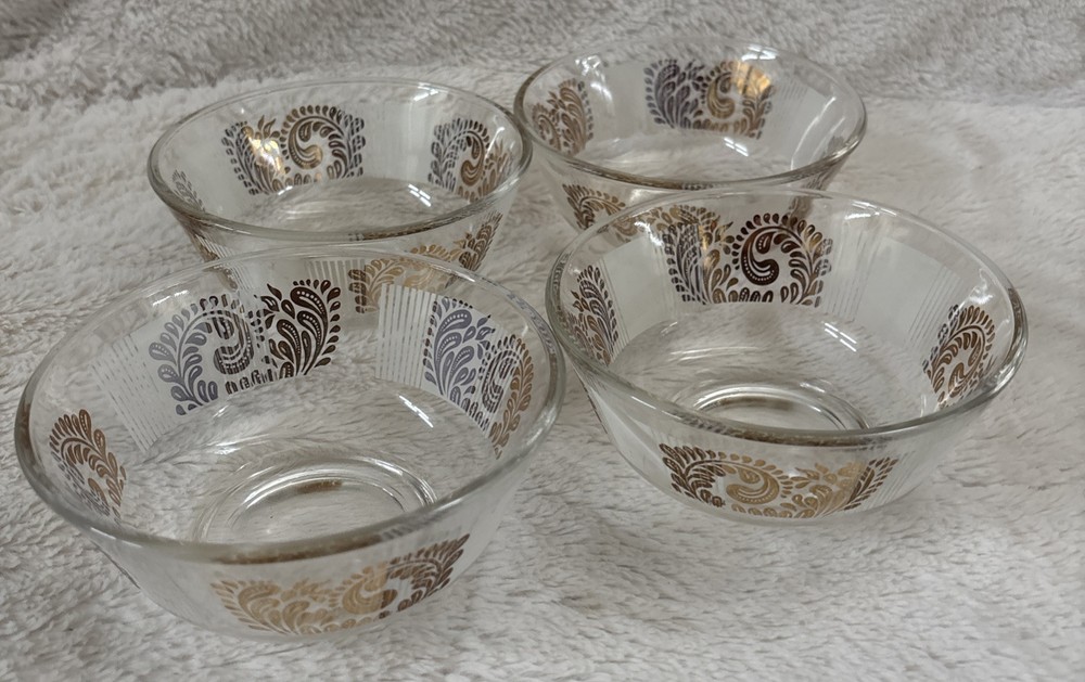 Vintage Mid Century Modern Gold Paisley Salad Dessert Bowls Set of 4